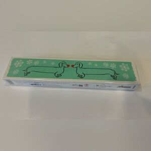 NWT- BOX OF MATCHES w DACHSHUND DETAIL ON THE PACKAGING. SUPER GIFT!